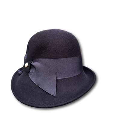 Luna Filzhut - assymetrische Eleganz marine