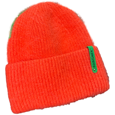 Knitted hat with glitter flowers