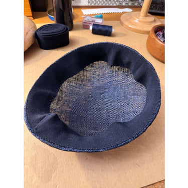 Teardrop Mirjam, die mondäne - behütet - hutwelt