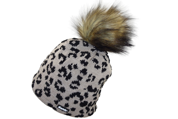 Eisbär Leora Lux Pompon Mütze-Eisbär-hutwelt